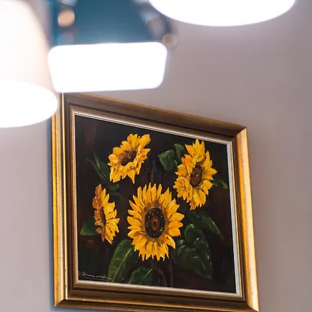 Modern 2 With Parking Next To Bulgaria Mall *