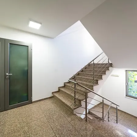 Apartman Modern 2 With Parking Next To Bulgaria Mall Szófia