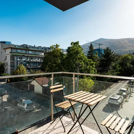 слънчев с балкон до болница света Apartment *