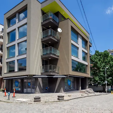слънчев с балкон до болница света Apartment Sofia