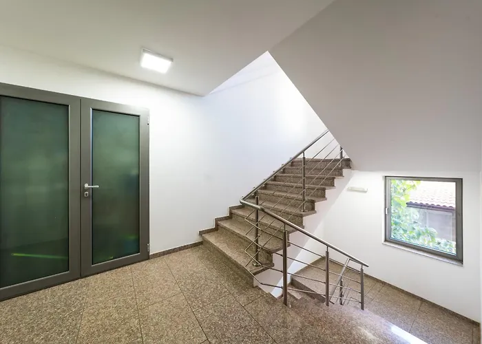 Apartment Modern 2 With Parking Next To Bulgaria Mall Sofia