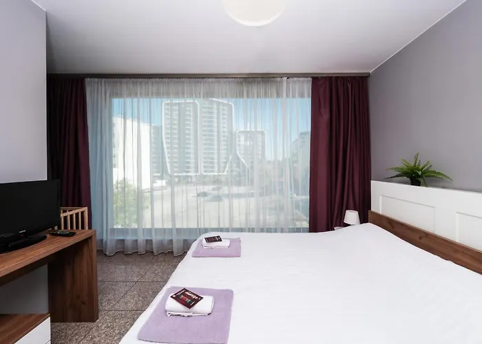 Modern 2 With Parking Next To Bulgaria Mall Appartement